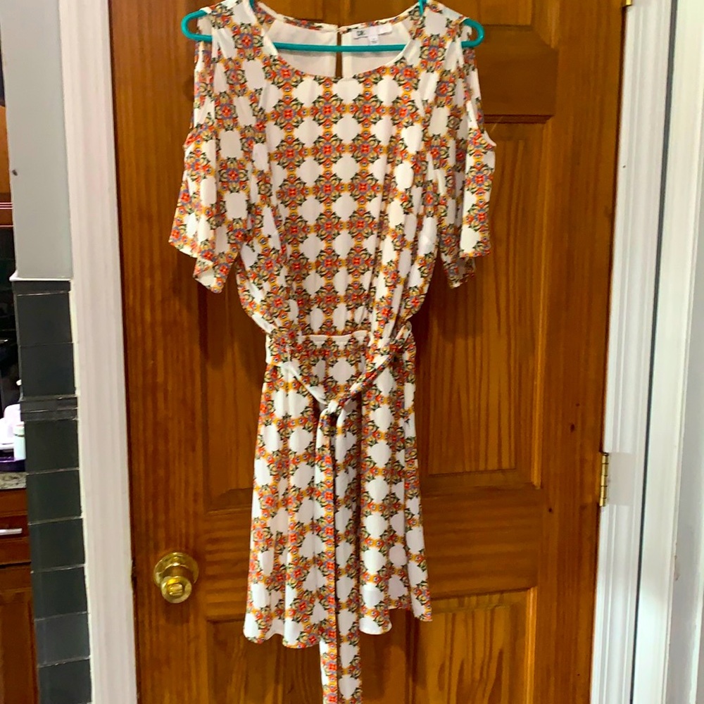 DR2 Cold Shoulder Print Dress